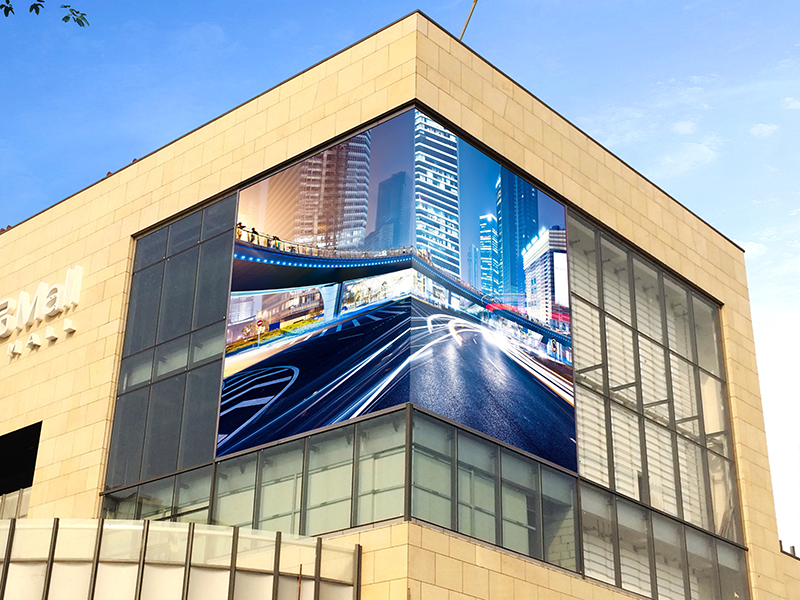 Outdoor naked-eye 3D display solution